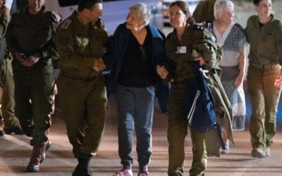 Israel y Hamás extienden el alto el fuego y realizan intercambio de prisioneros